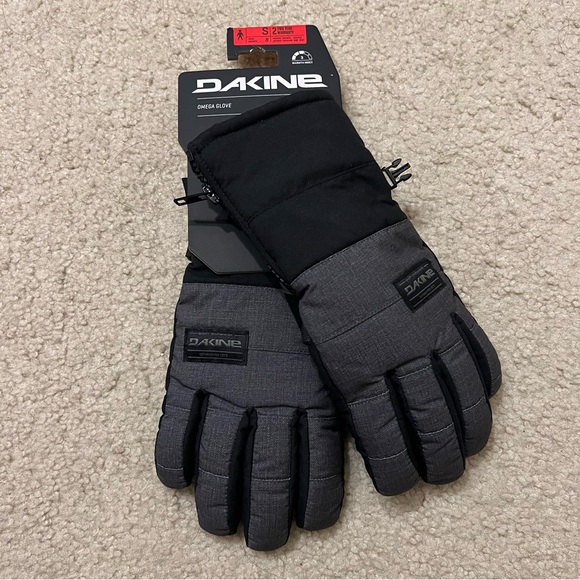 Dakine Omega Glove Carbon/Black Ski Snowboard Gloves Touchscreen Compatible S - Picture 2 of 5